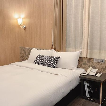 Meworld Hotel - Ximen Тайбэй Экстерьер фото