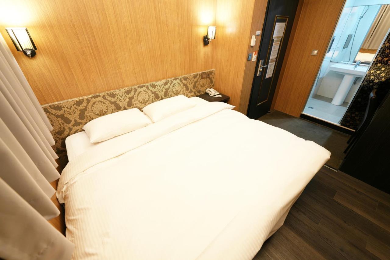 Meworld Hotel - Ximen Тайбэй Экстерьер фото